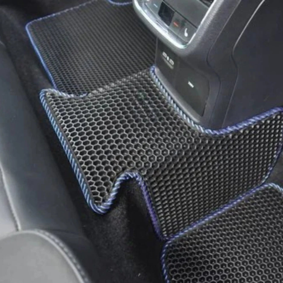 EVA grindų kilimėliai, skirti „Ford Focus ST“ 3-iosios kartos hečbekui (2011–2018 m.)